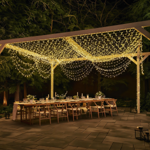 Новорічна гірлянда вулична